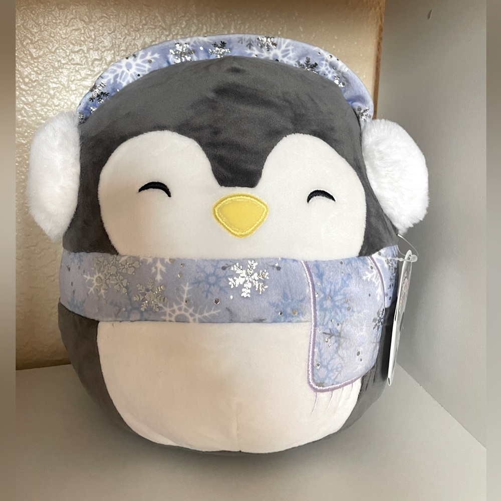 8” Luna Squishmallow